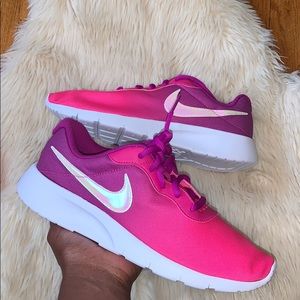 New Nike tanjun run size 8.5